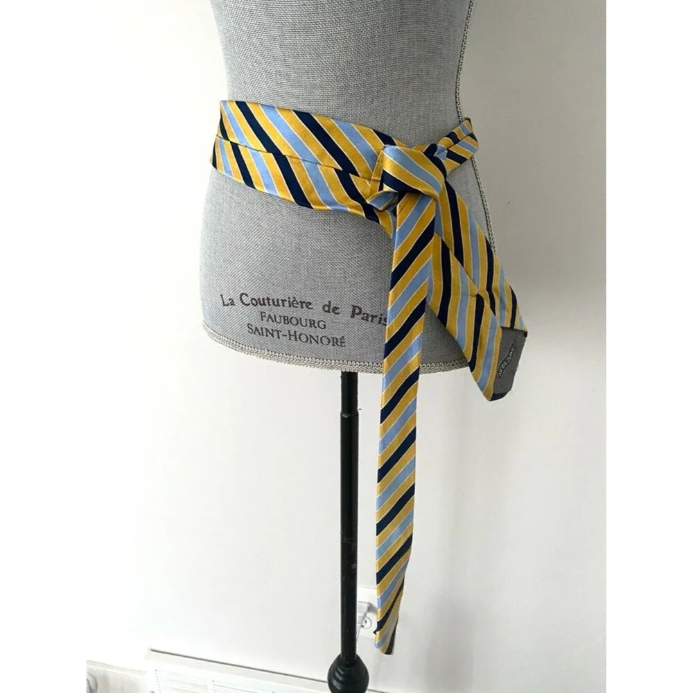 VTG Striped Yellow, Navy & Light Blue Men’s Silk Tie Preppy Bright Office Y2K